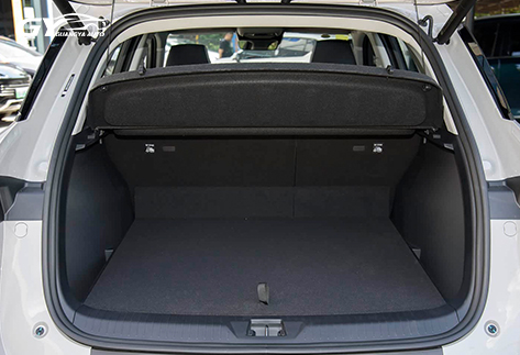 2026-BYD-Sea-Lion-05-DM-i-Ultra-Low-Fuel-Consumption-PHEV-SUV-for-Global-Export09