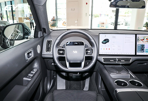 2026-Li-Auto-L8–Luxury-6-Seat-Extended-Range-Flagship-SUV-for-Global-Export12
